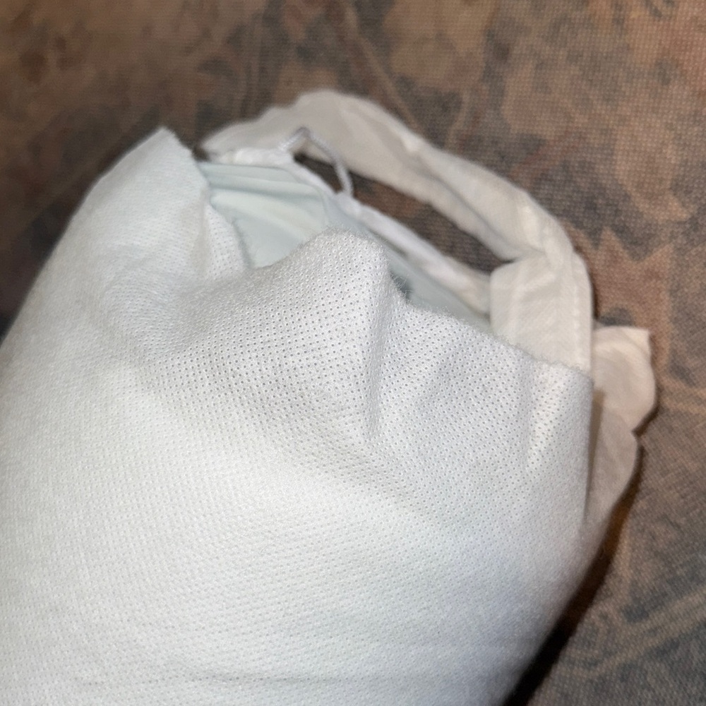 C Cushion Lab Deep Sleep Pillow like-new - Picture 12 of 14